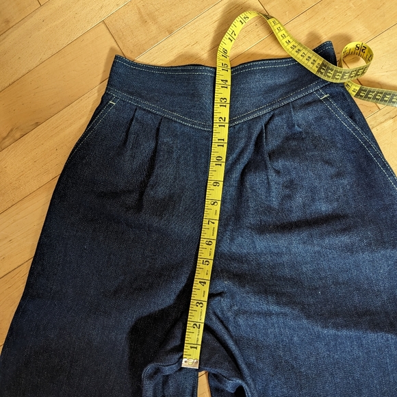 Vintage Wide Leg Denim Shorts - Picture 4 of 6